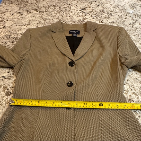 Ann Taylor Women's Herringbone Taupe Blazer - Picture 4 of 6